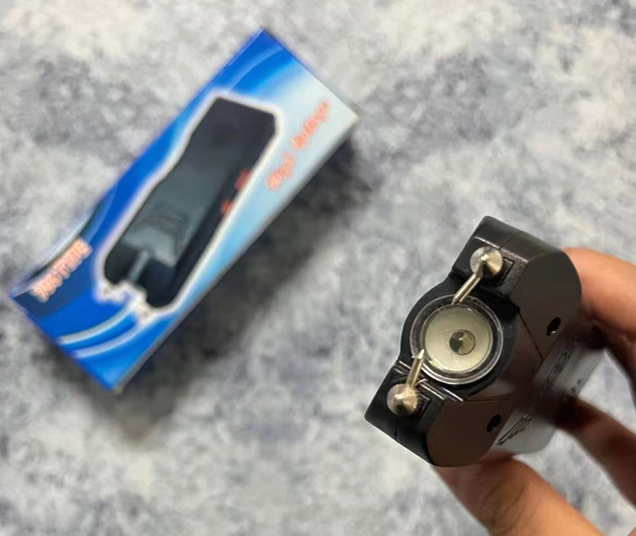 704超高压电击器